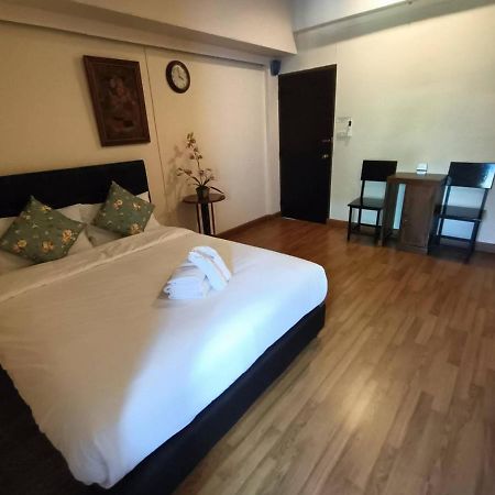 Soft Night Barzaar Chiang Mai Exterior photo