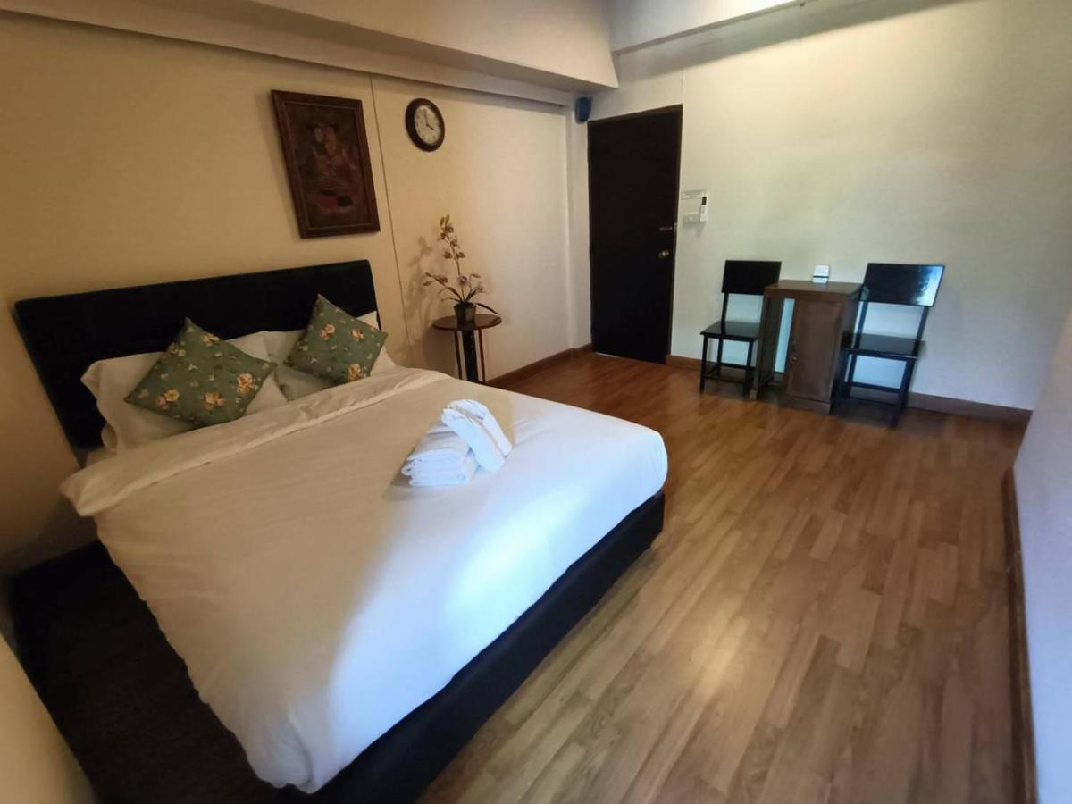 Soft Night Barzaar Chiang Mai Exterior photo