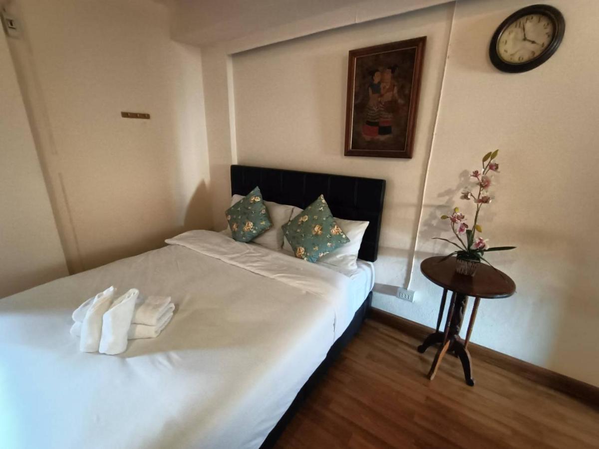 Soft Night Barzaar Chiang Mai Exterior photo